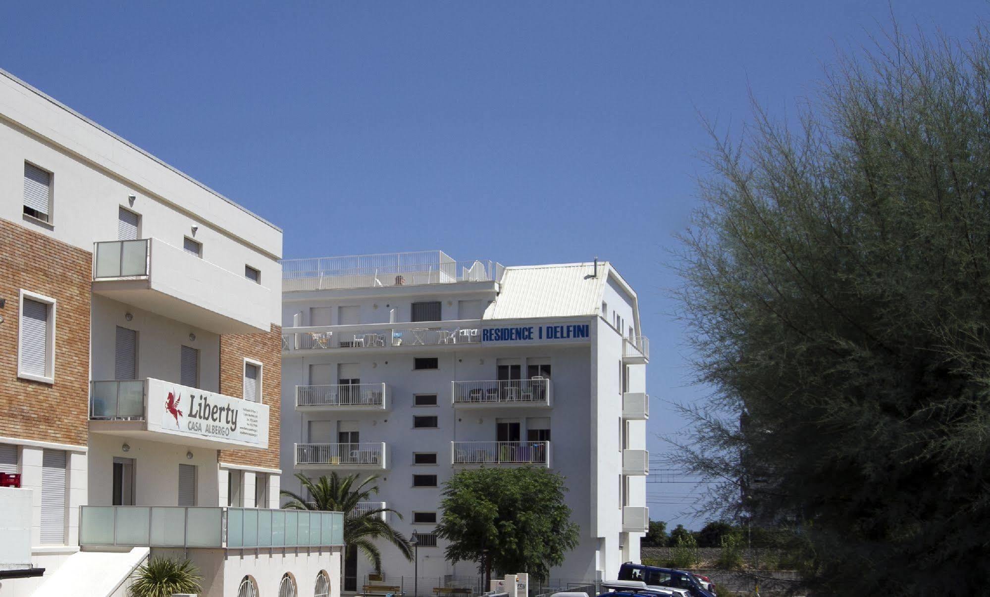 Residence I Delfini Cupra Marittima Exterior foto